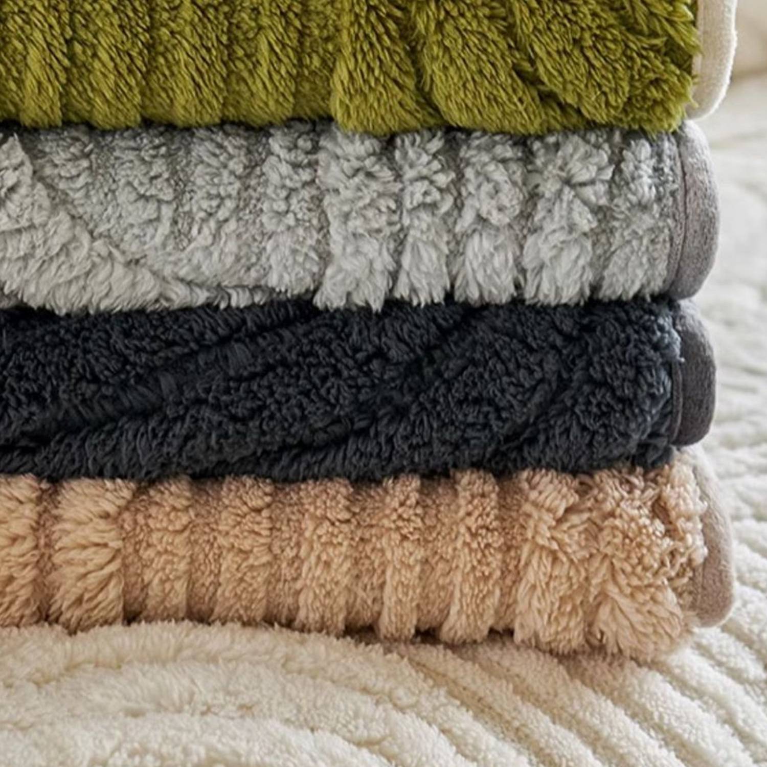 Multi-size Warm Non-slip Sofa Cover 4