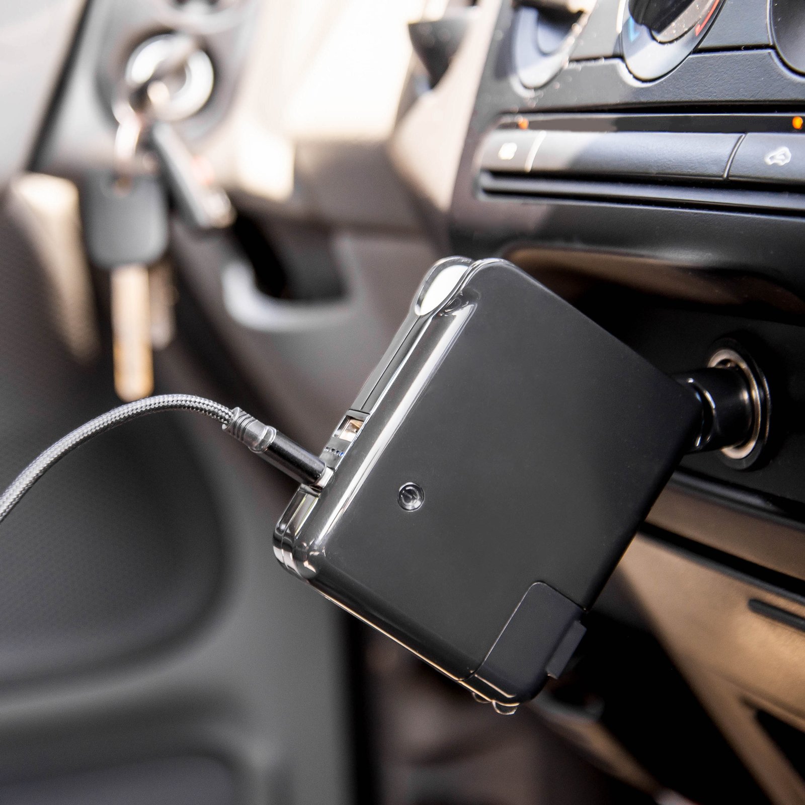 3-in-1 Car & Wall Charger with 2600mAh Power Bank & Dual USB 4