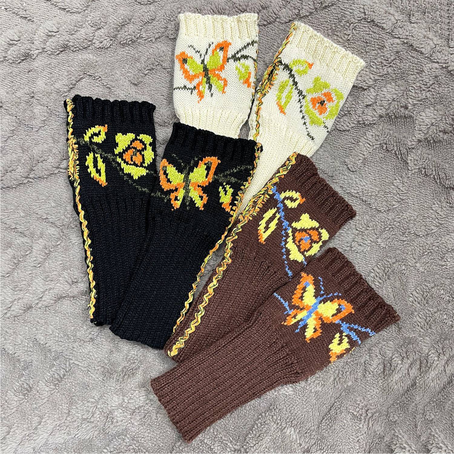 Reversible butterfly fingerless gloves 5