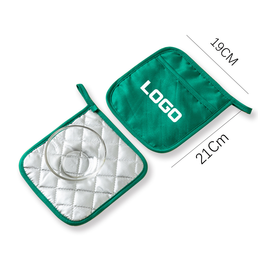 Resistant Oven Mitt 2