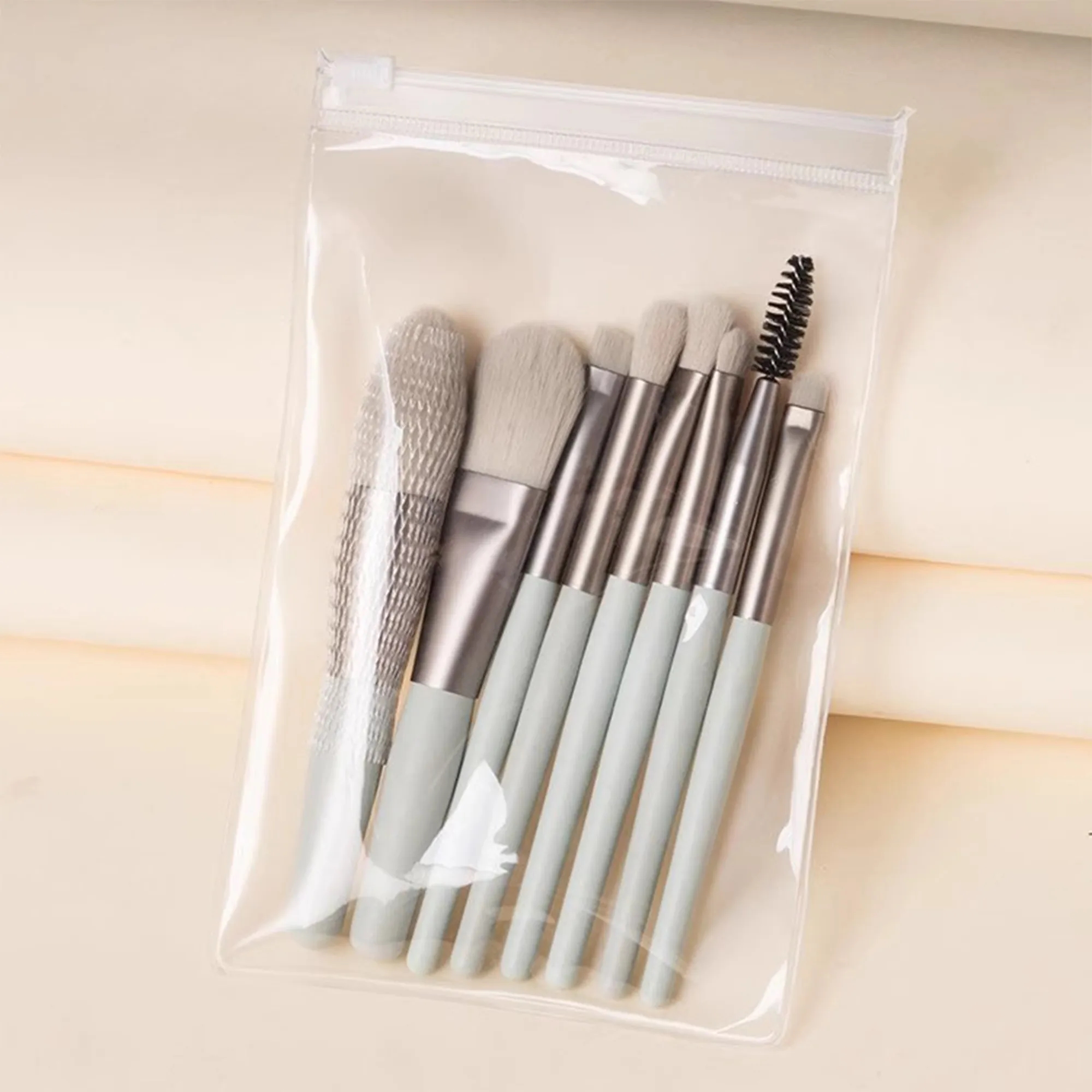 Complete 8-Piece Makeup Brush Kit 7