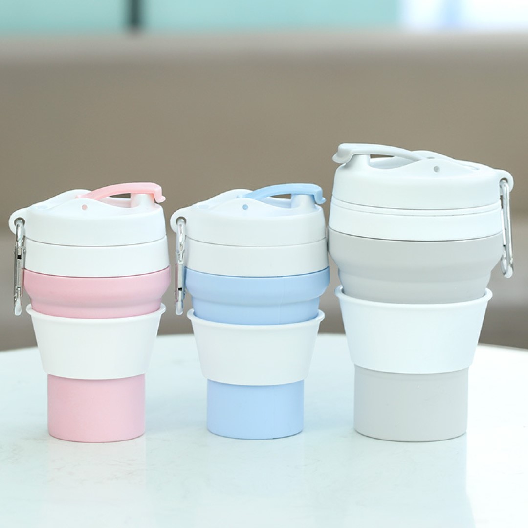 Collapsible cups with buckles 8