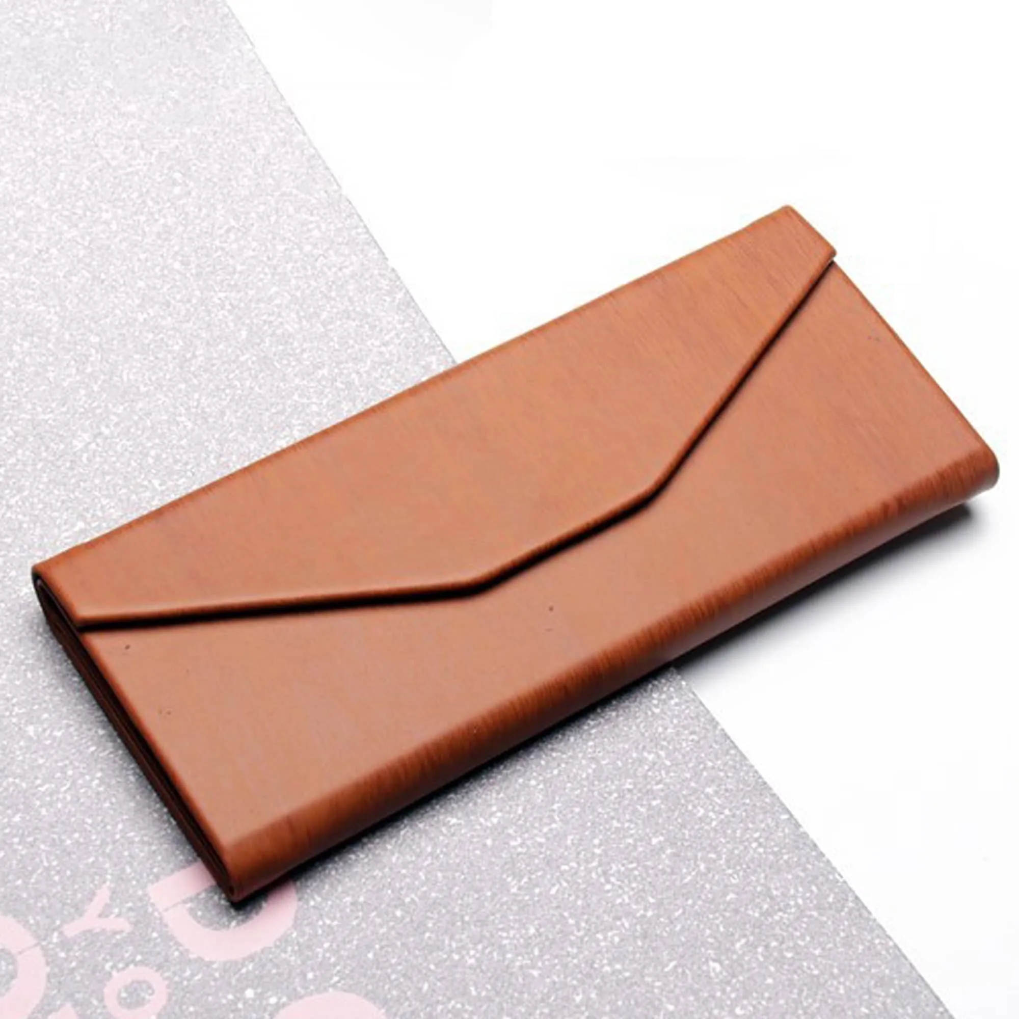 Metal Leather Eyeglass Organizer Case 2