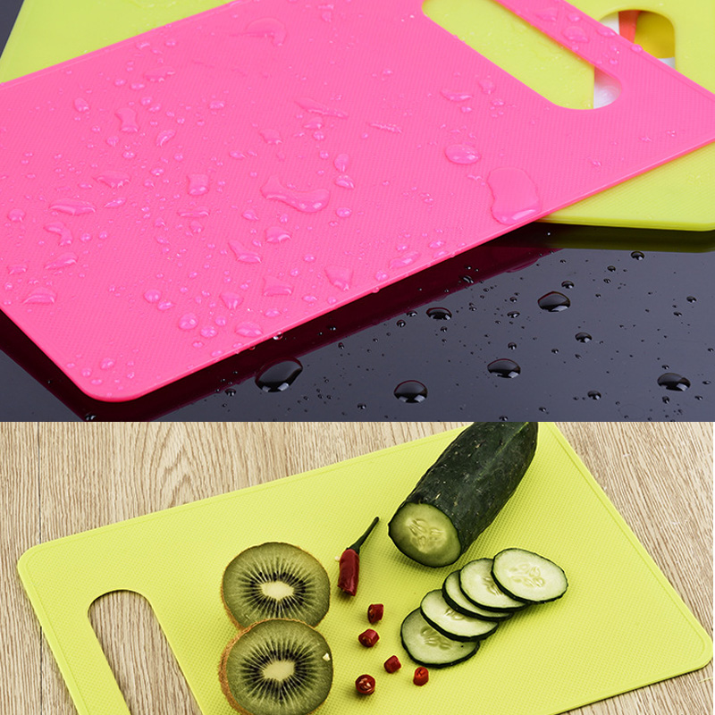 Plastic Chopping Board 2