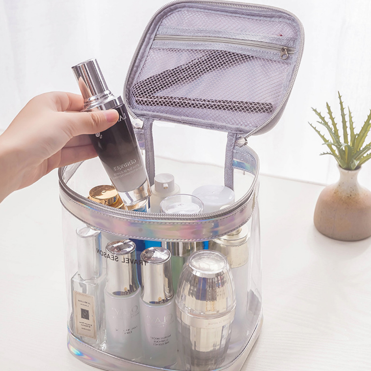Holographic Transparent PVC Cosmetic Bag with Zipper Handle 2