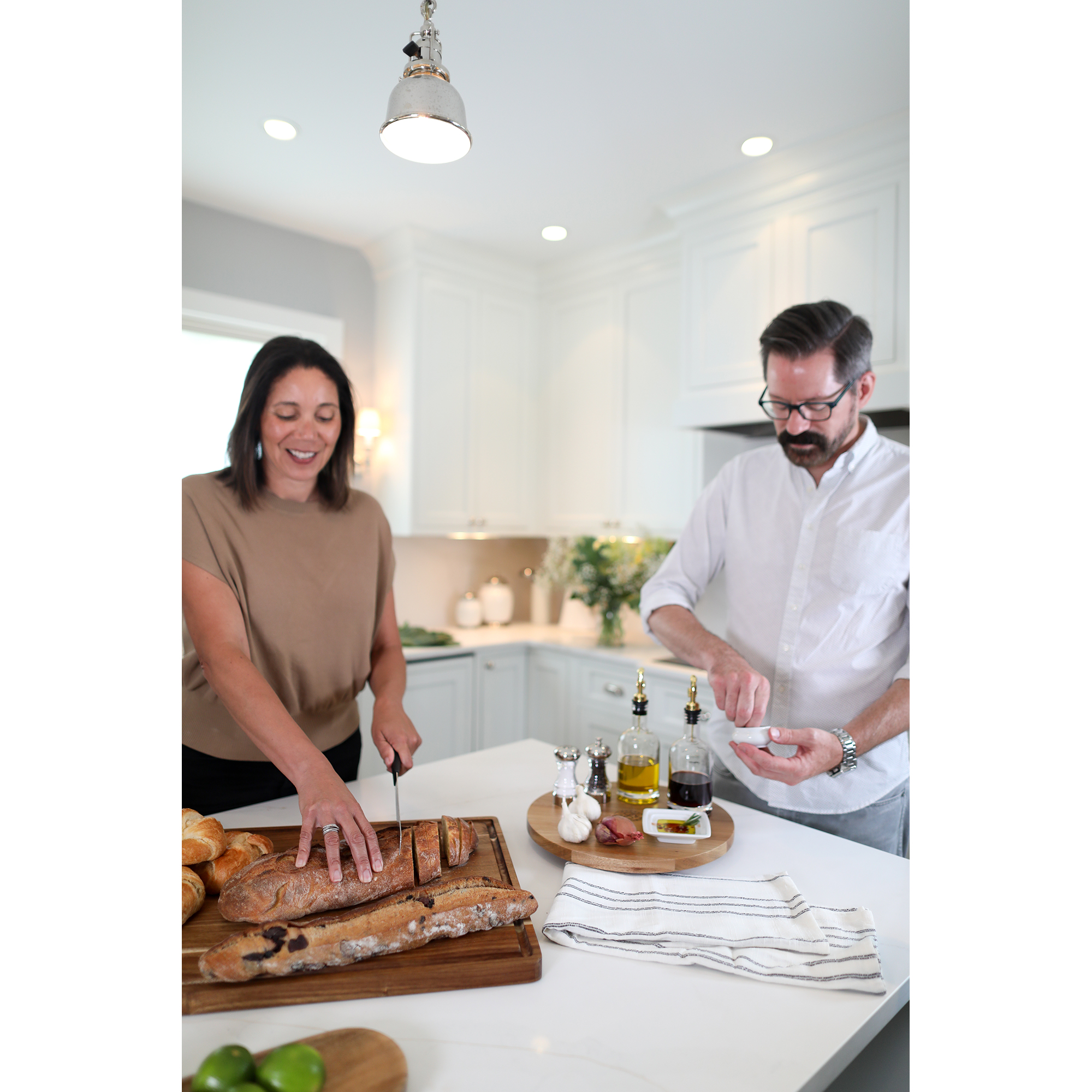 La Cuisine™ Carving & Cutting Board 1