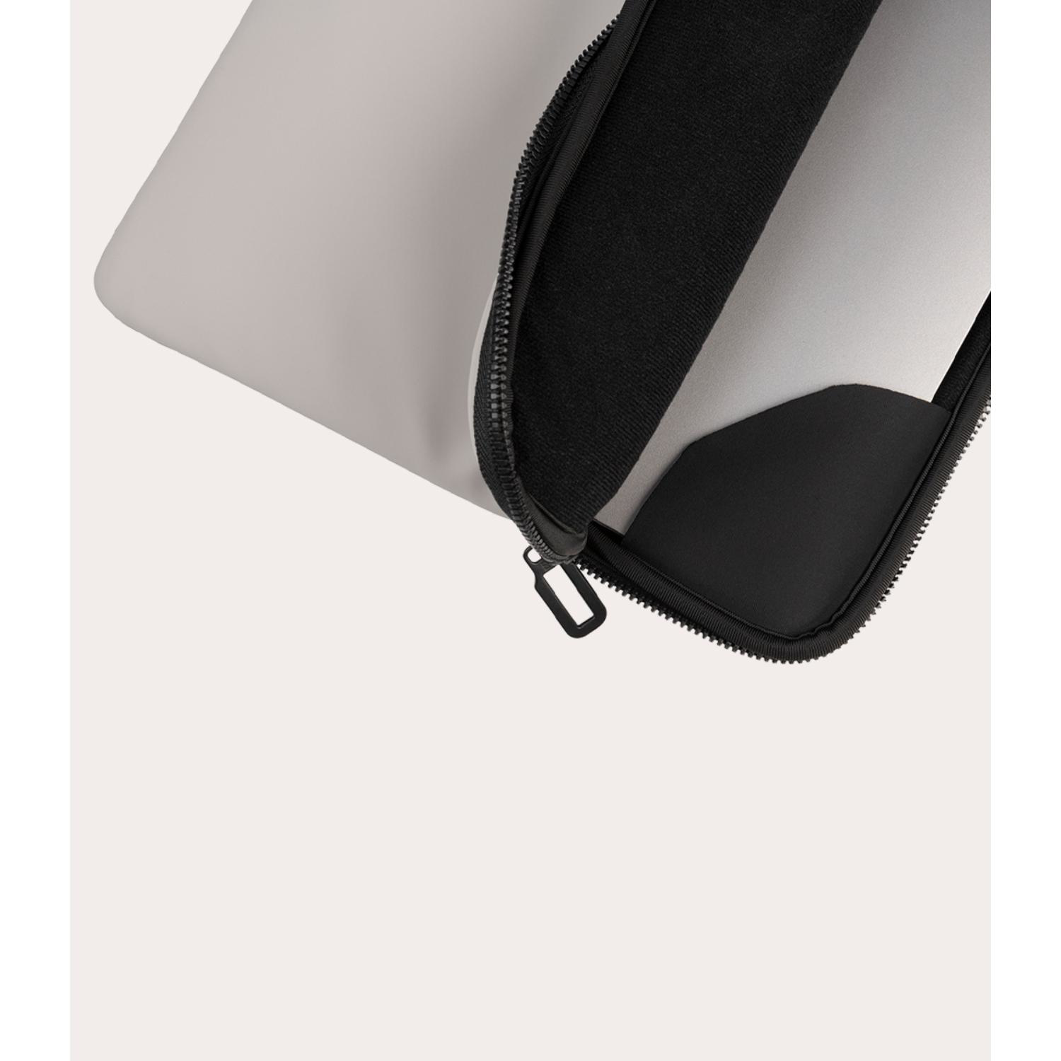 TUCANO® - Italy GOMMO Executive Sporty Business 15" Laptop Sleeve 5