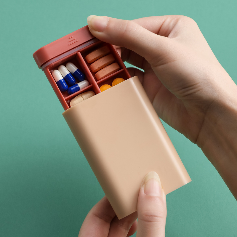 Portable medicine box 4
