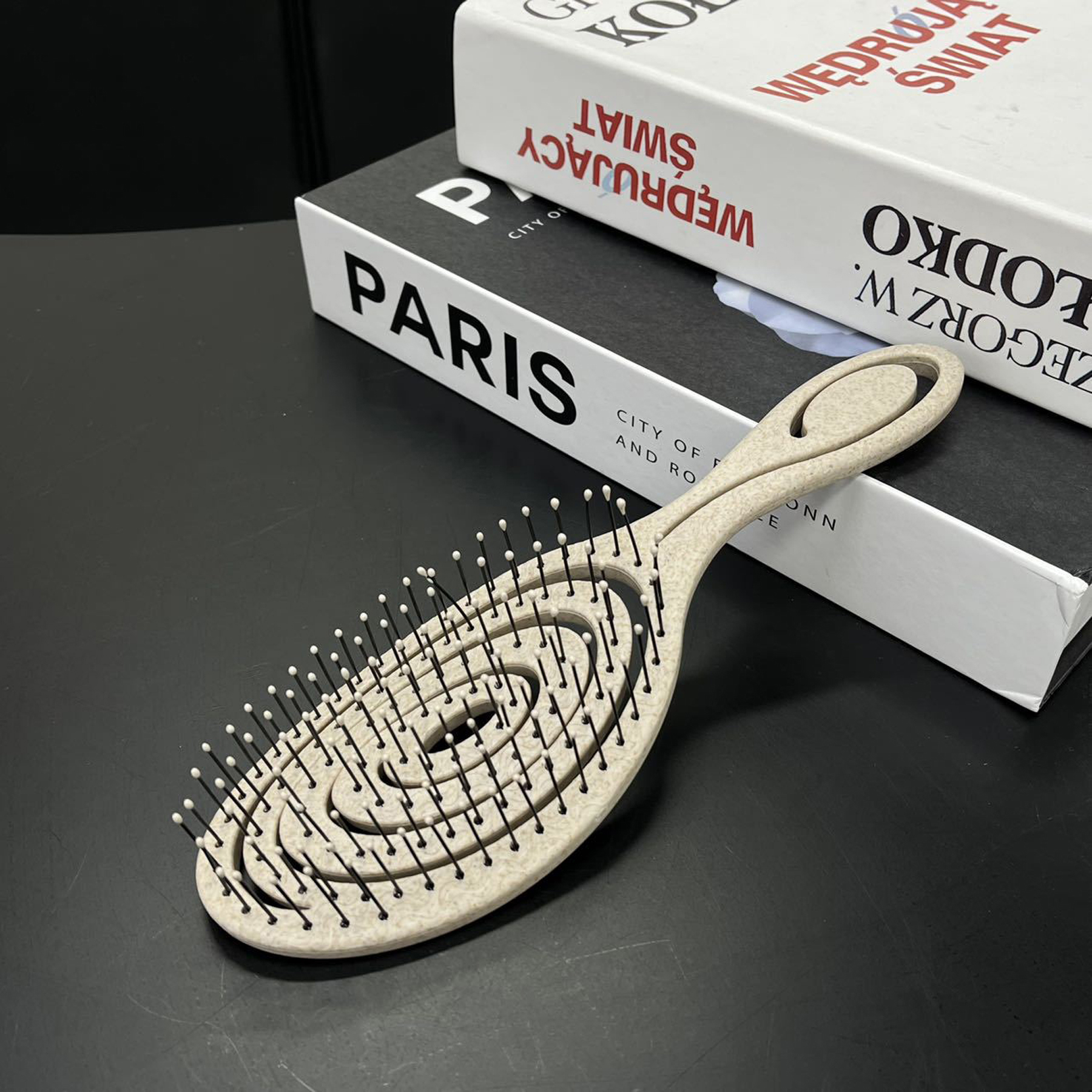 Hair Straightening Brush for Smooth and Shiny Hair 2