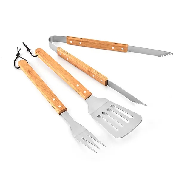 BBQ Grilling Set with Personalized Bamboo Case 4