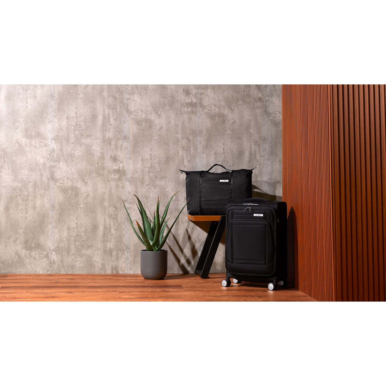Samsonite UpLIFT Softside Carry-on Spinner 12