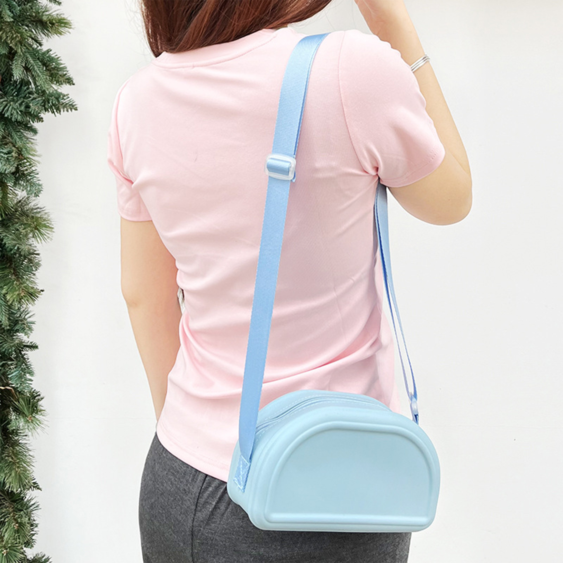 Silicone Pocket cosmetics storage purse 4