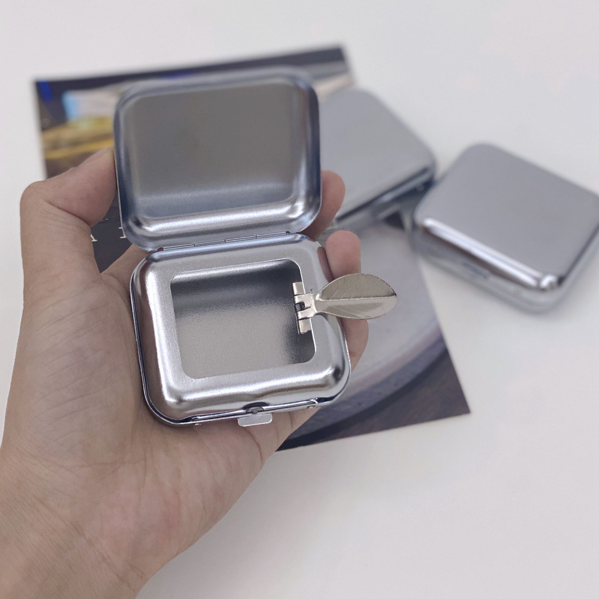 Mini Stainless Steel Portable Ashtray 3