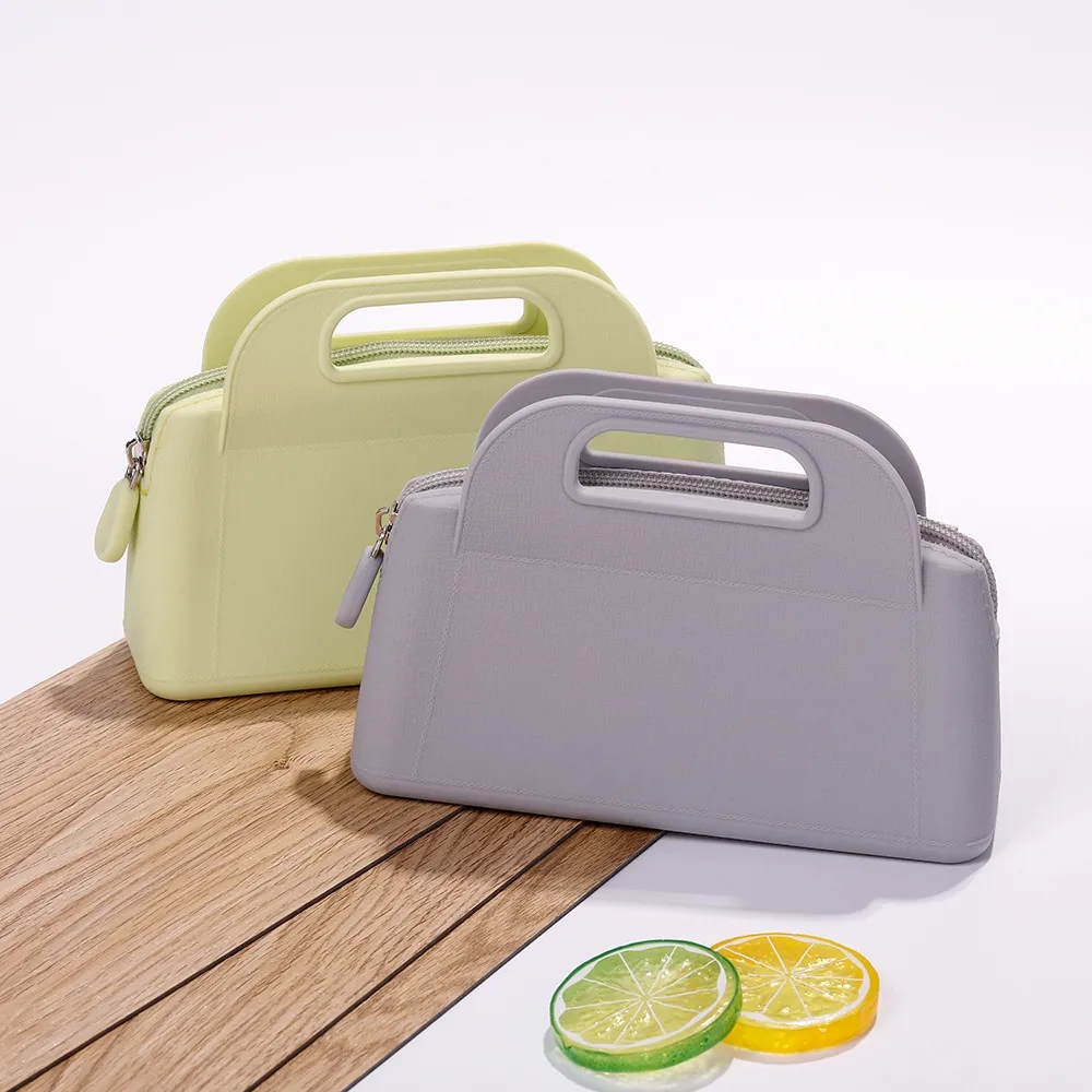 Customized silicone handbag 3