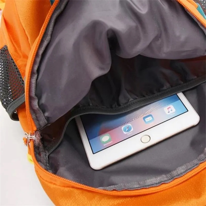20L Lightweight Hiking Backpack Water Resistant Daypack 4