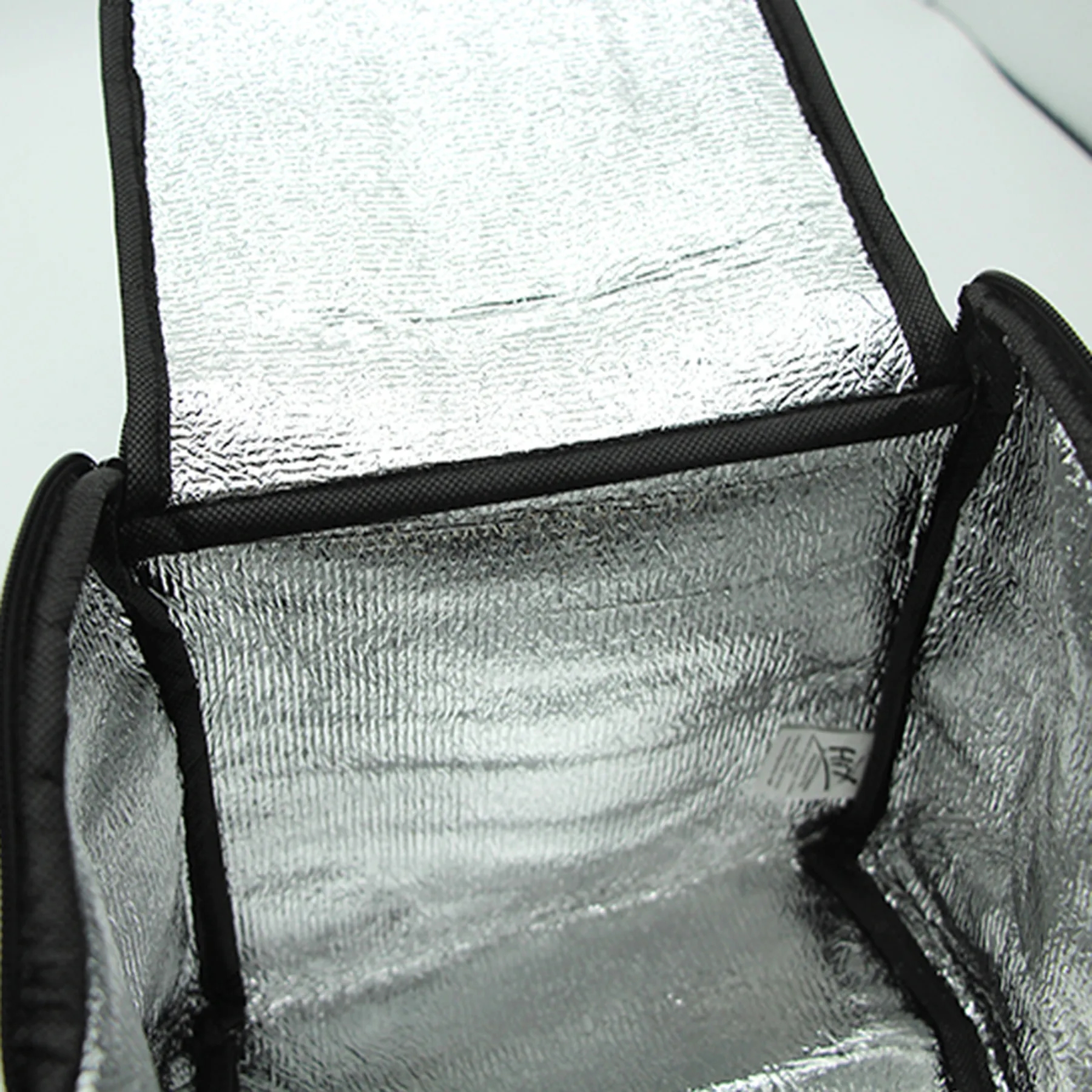 MOQ50 Lunch Cooler Bag 6