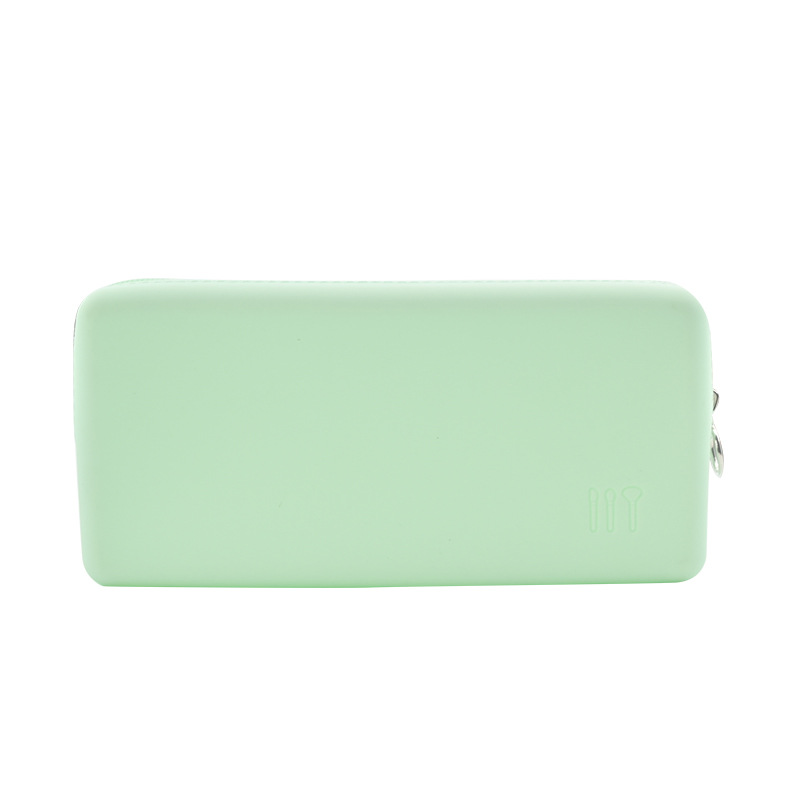 Silicone Large Capacity Outdoor Travel Zipper Makeup Bag 4