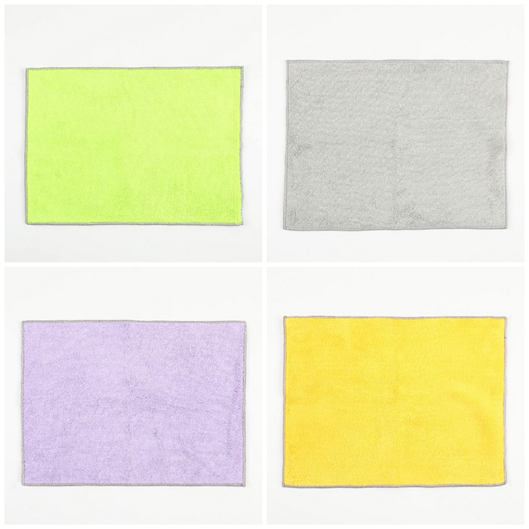 Microfiber towel 15 7/10'' L x 11 4/5'' W 2