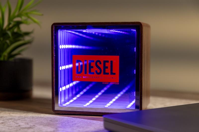 Orbit Wood Grain Mirror Light-Up Speaker 31