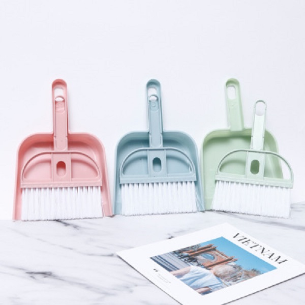 Mini Broom and Dustpan Set 1