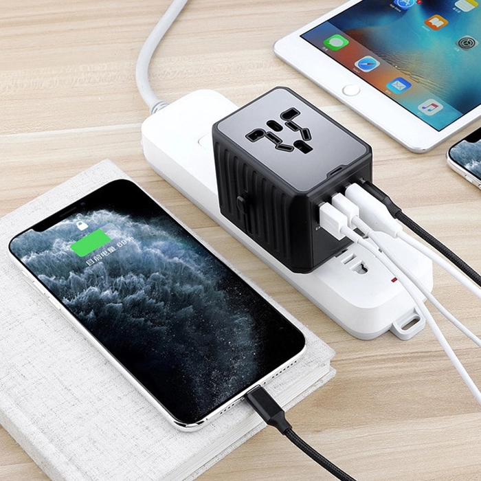 Worldwide All in One Wall Charger 4