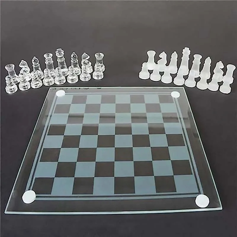 Crystal glass chess set 3