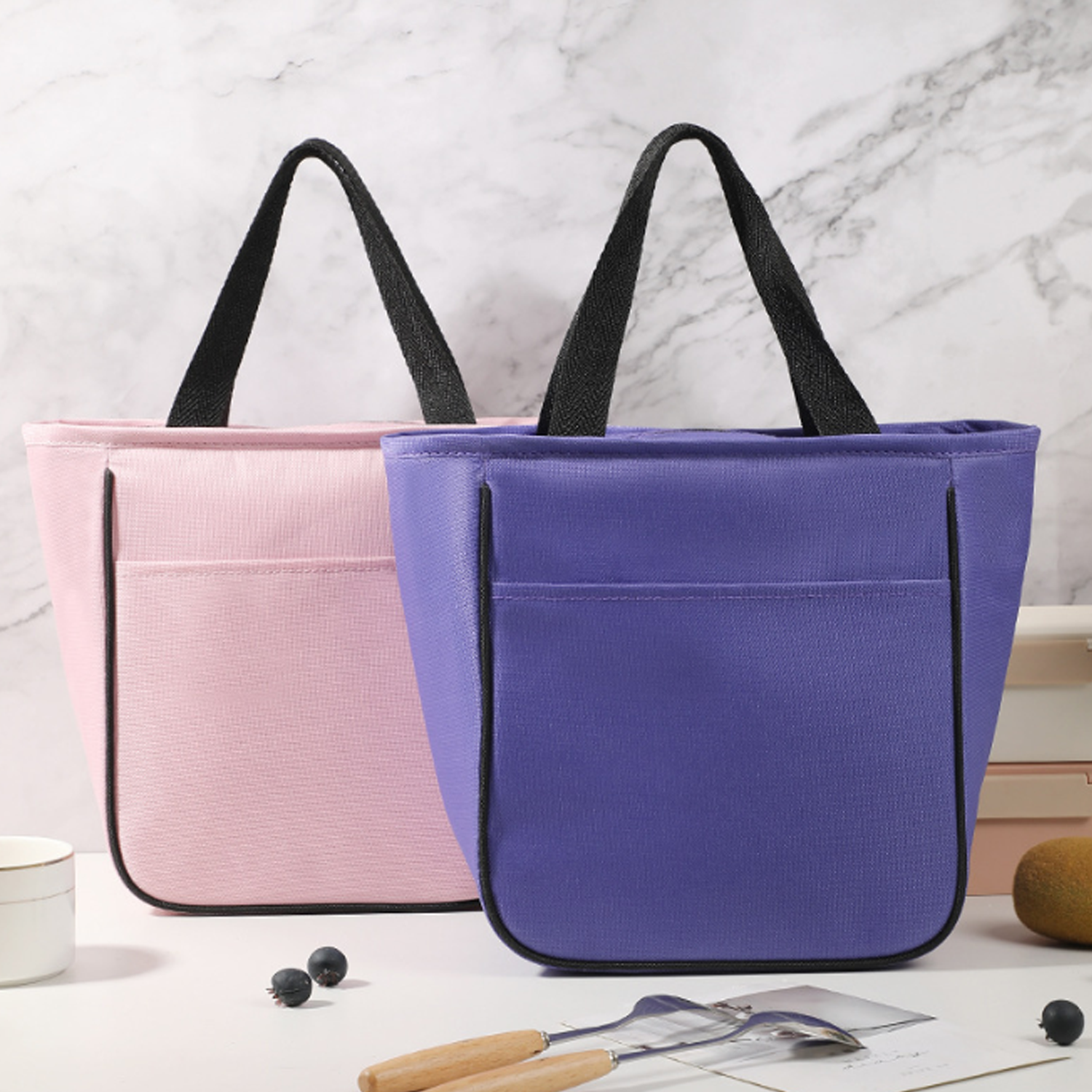 Explosive Office Workers Will Carry Lunch Bags To Hand 5