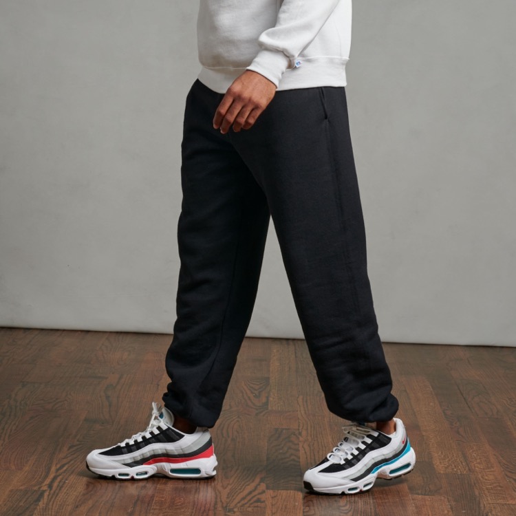 RUSSELL ATHLETIC DRI-POWER® Pocketed Closed-Bottom Sweatpant 10