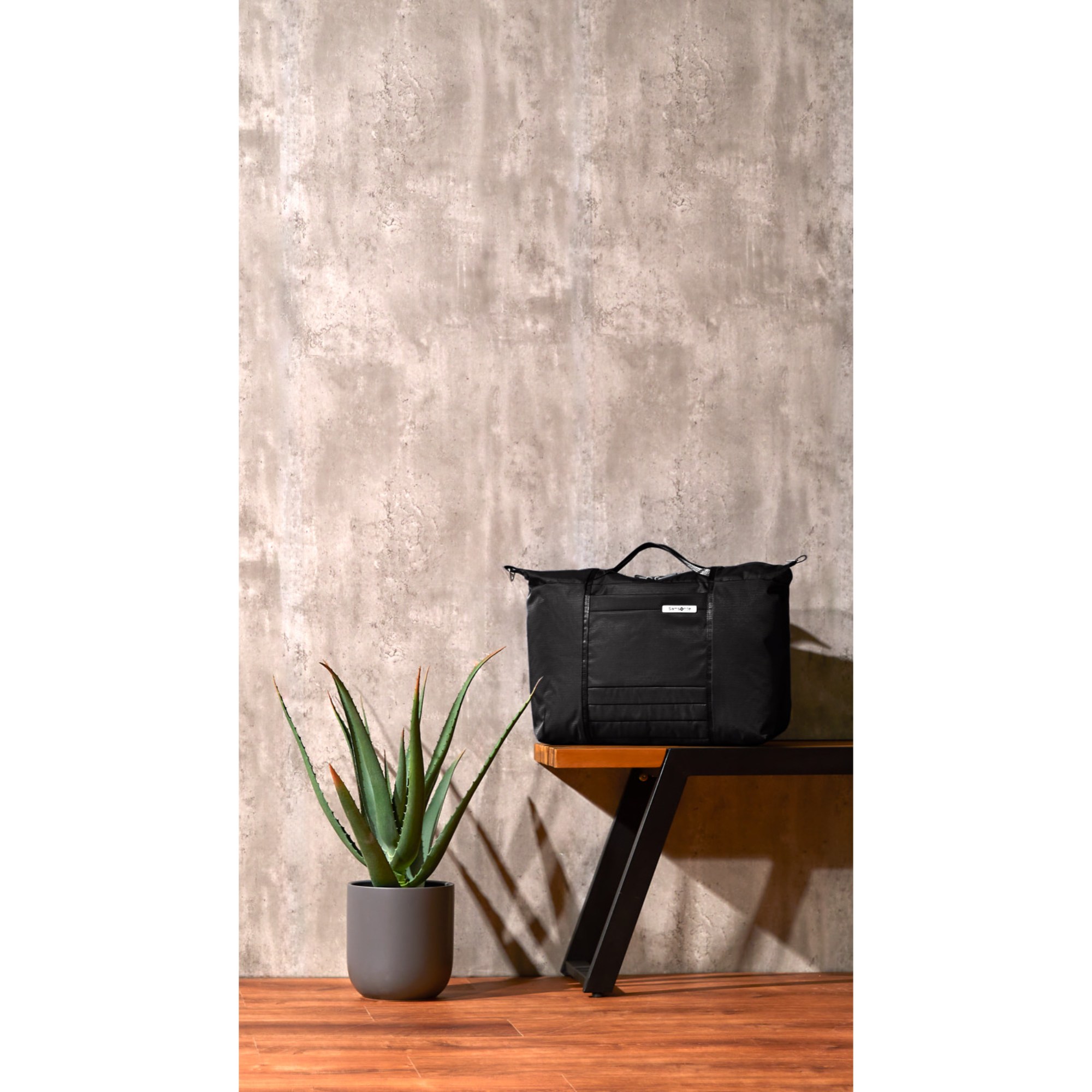 Samsonite UpLIFT Weekender Duffel 7