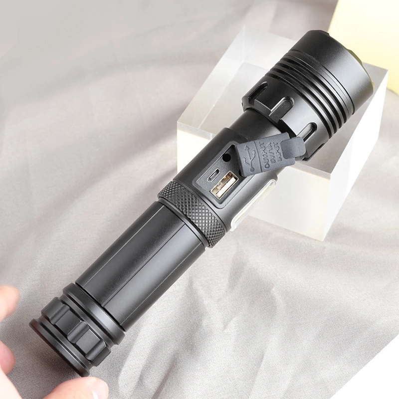 Custom Zoomable Flashlights With High Lumens 3