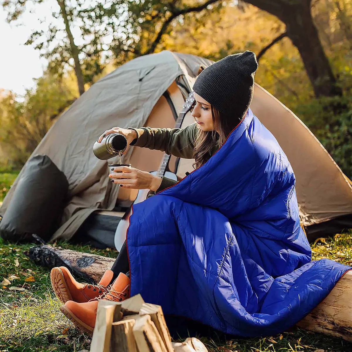 Branded Puffy Waterproof Camping Wearable Packable Blanket 7