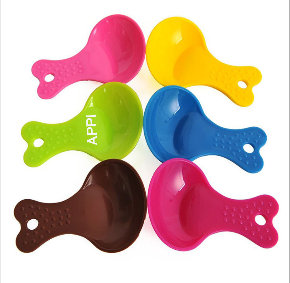 Plastic Pet Food Feeding Spoon 2