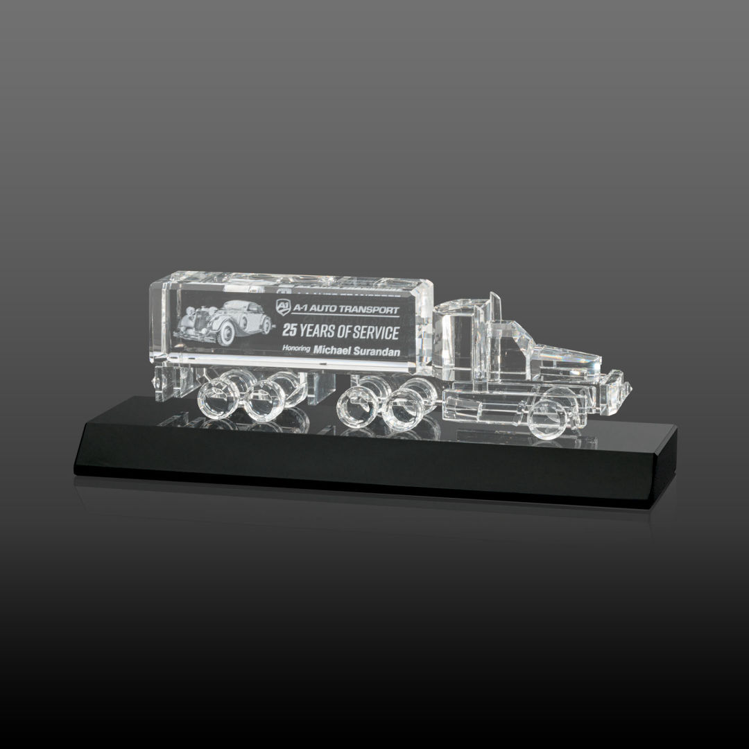Crystal 18 Wheeler on Base 3D - Black 5