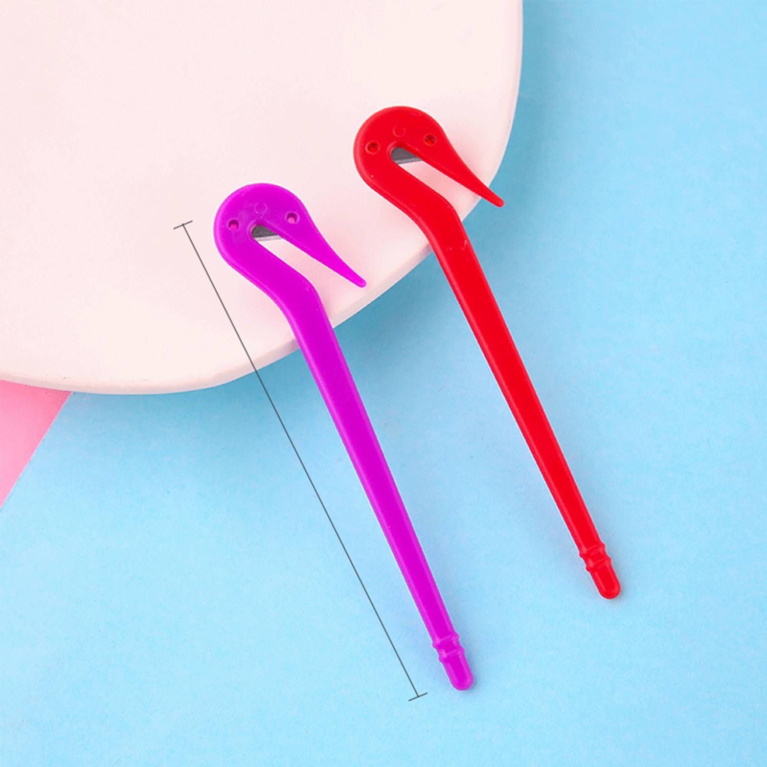 Disposable rubber band hair remover with blade 6