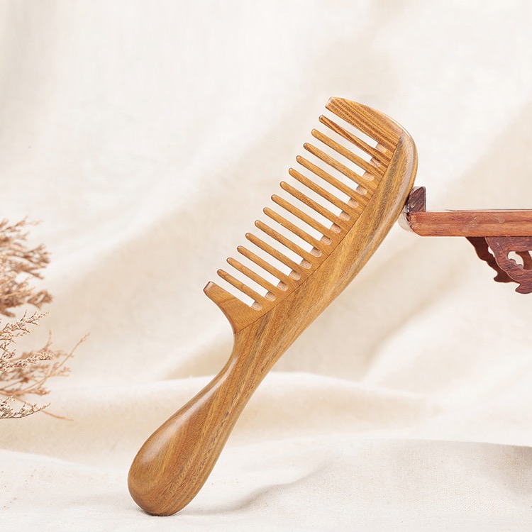 Handmade natural wood comb 1