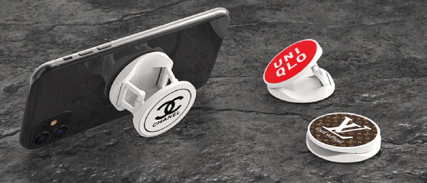 Flip Phone Stand 2