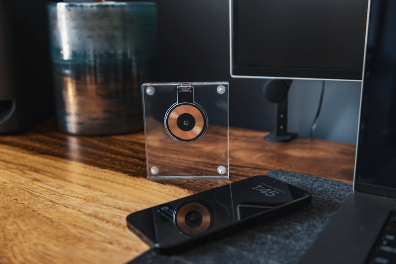 Clear Wireless Charger 18