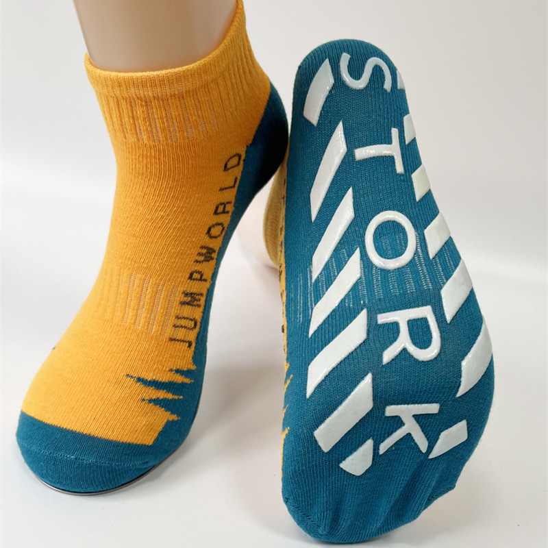Youth Soft Non Slip Trampoline Socks / Yoga Socks 2
