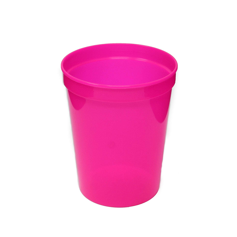 8 oz. Christmas Party Cup 15