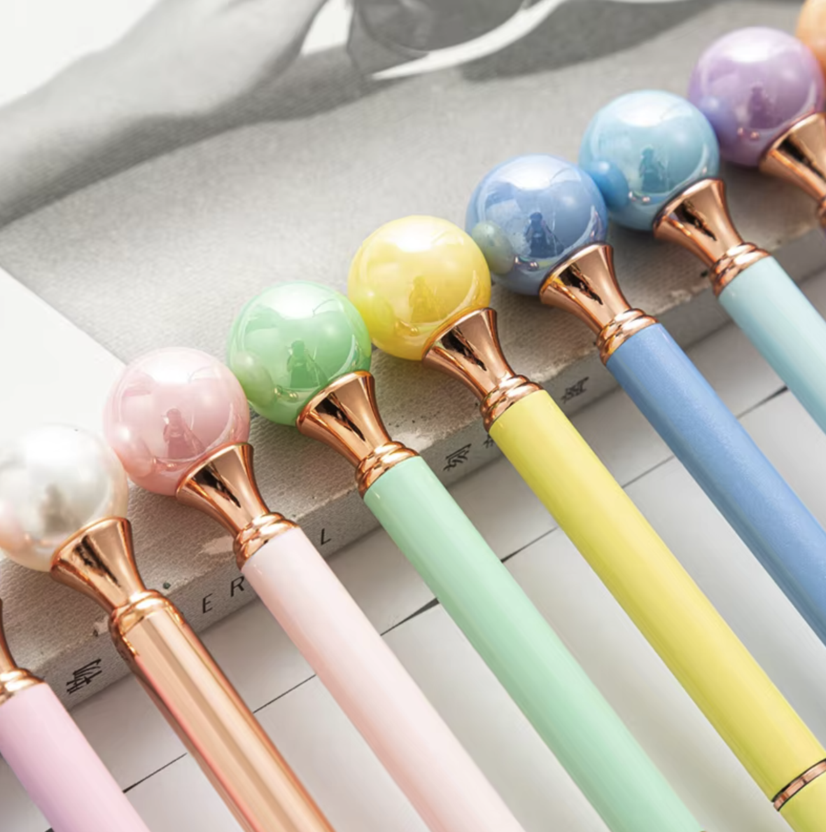 0.7 MM Writing Big Pearl Retractable Ballpoint Pen 4