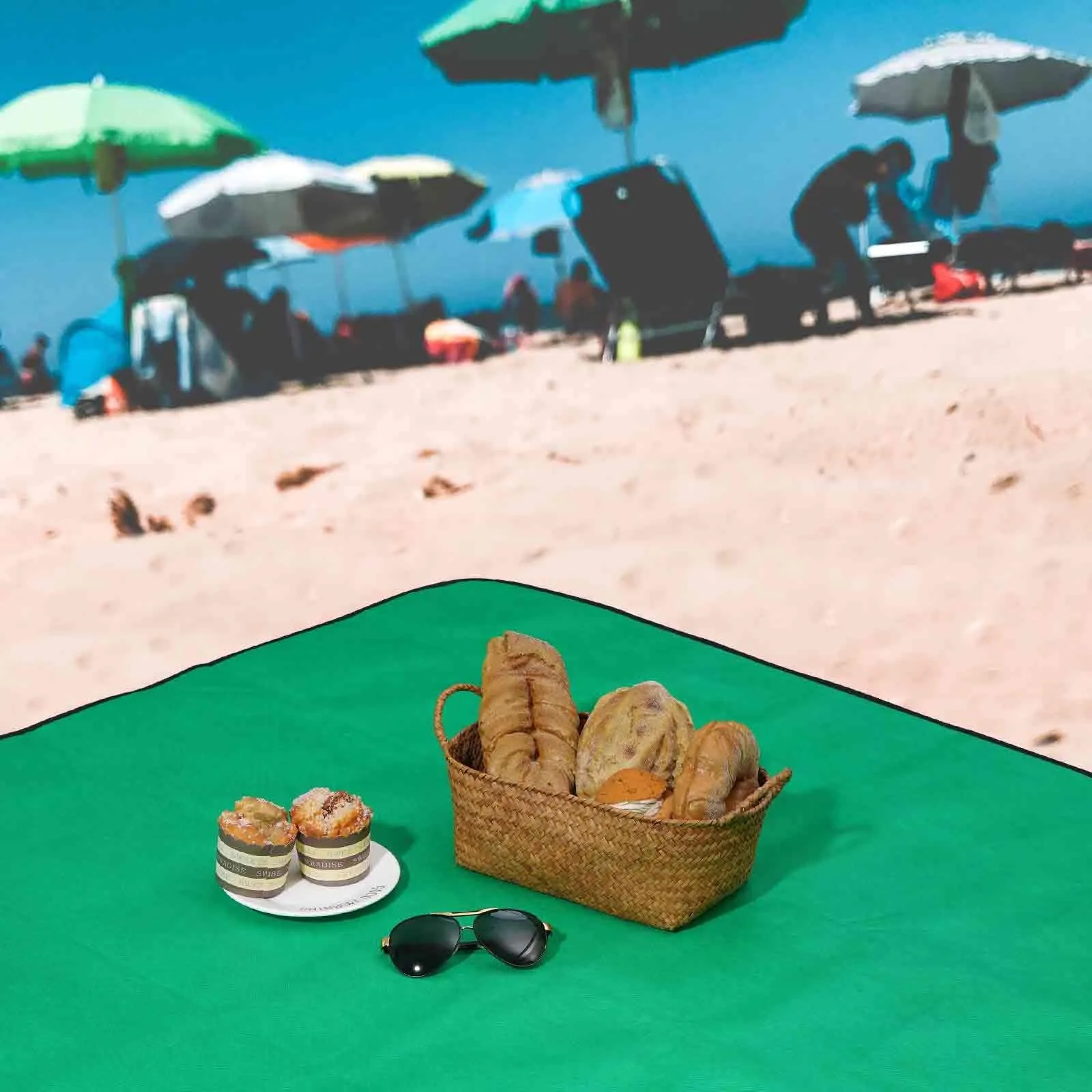 Waterproof Sandproof Beach Blanket 9