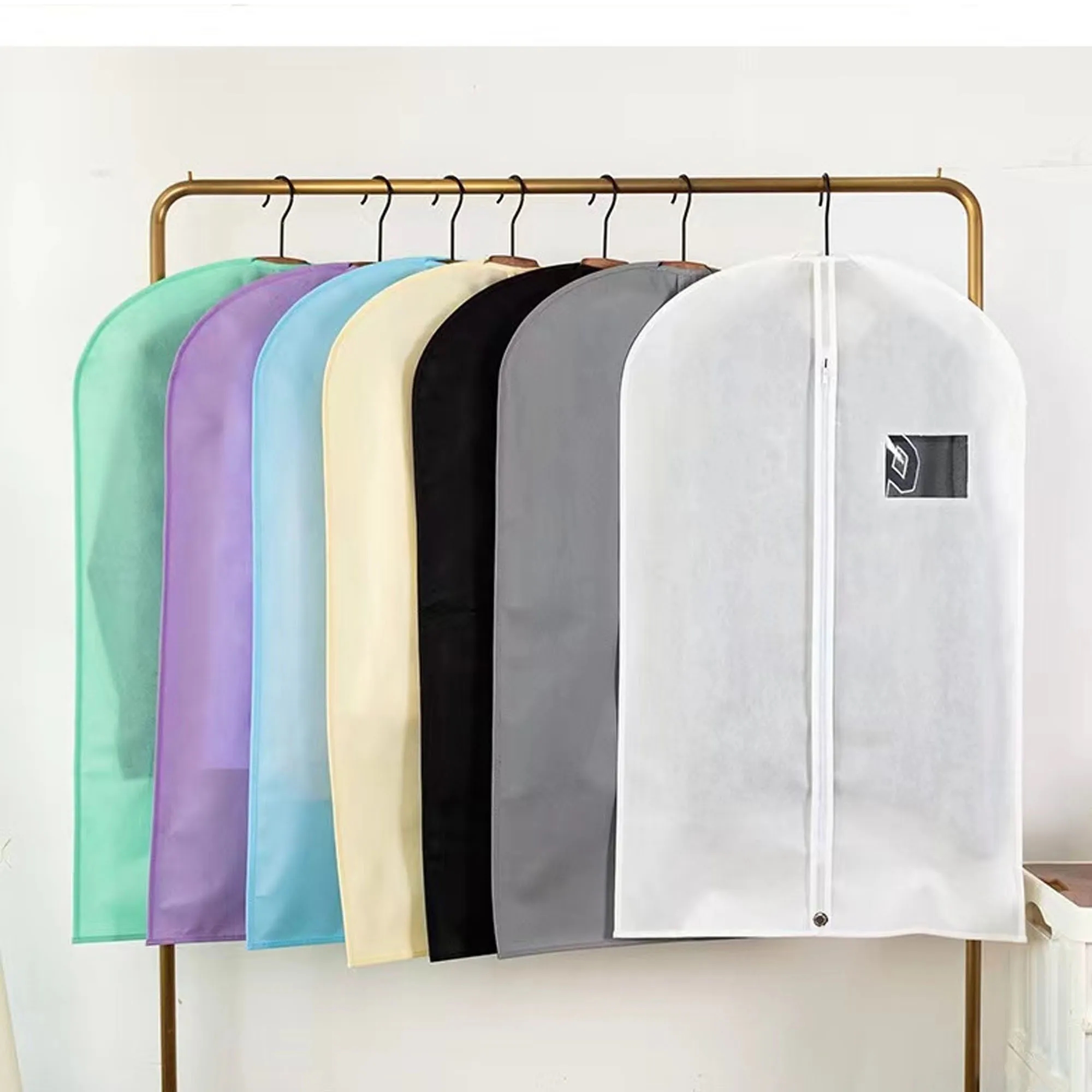 Exquisite Non-Woven Hanging Clothes Bag 3