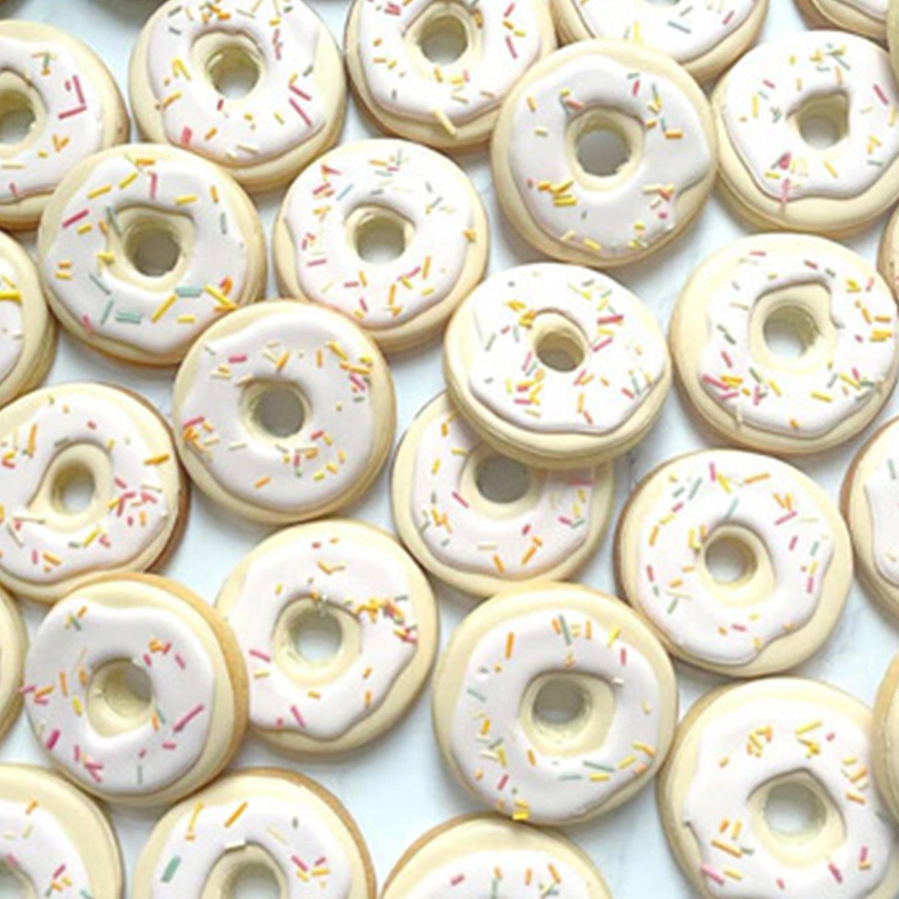 Plastic Round Cookie Molds 8pcs Lace Set 3