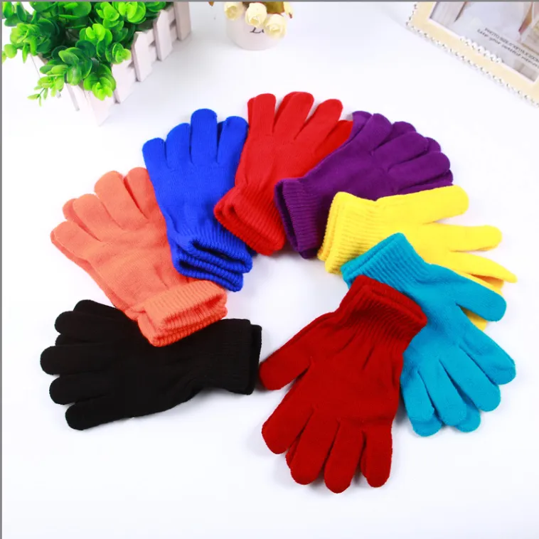 Customized Warm Knitted Gloves 3