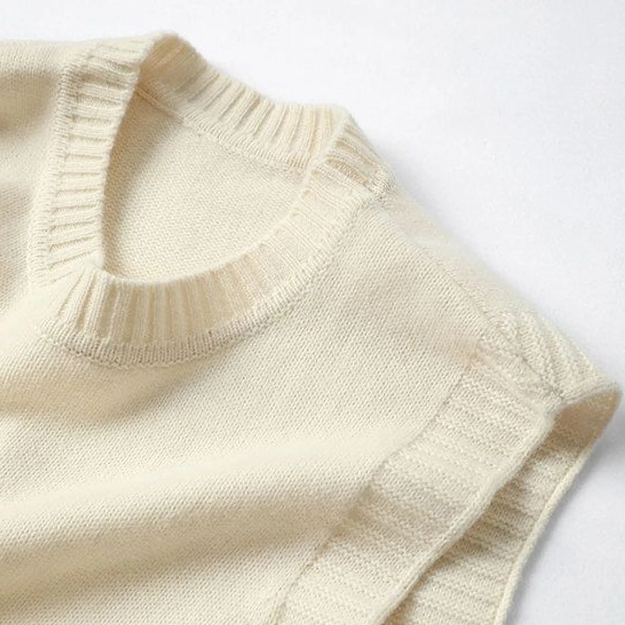 Women's Wool Blend Knitted Vest 6