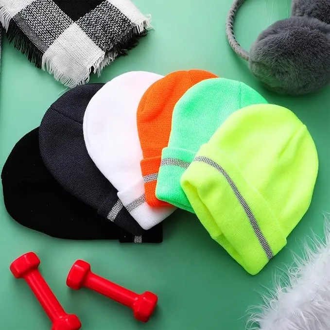 Beanie with stripe of reflective 4