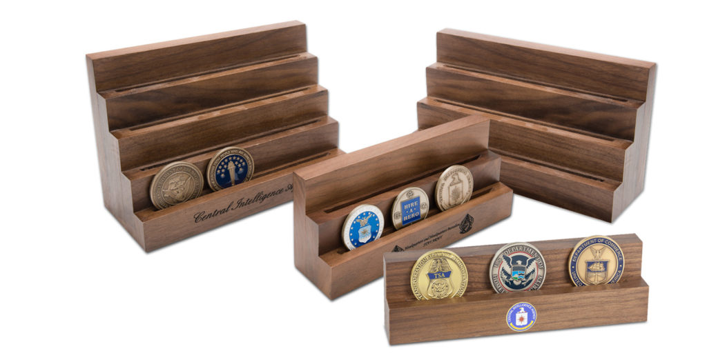 Mosaic Medallion Stand I 2