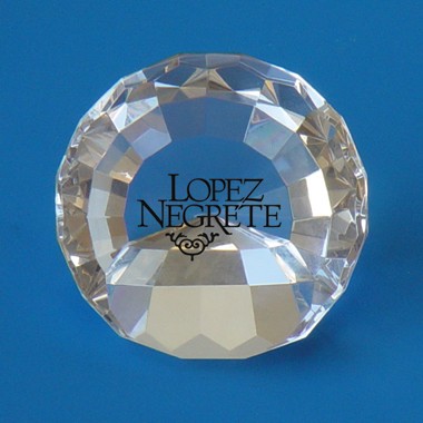 DIAMOND SHAPE CRYSTAL PAPERWEIGHT 2