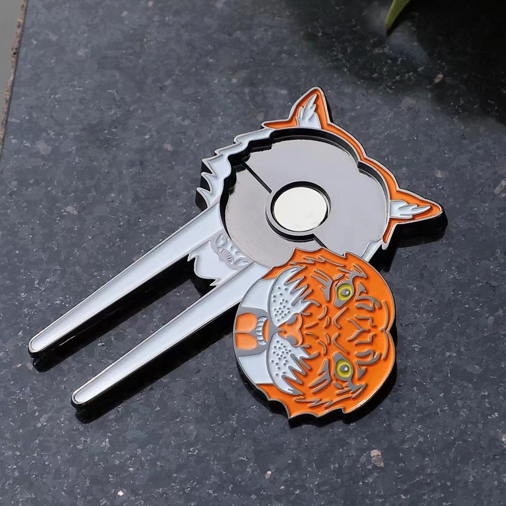Custom Golfers Divot Tool with Ball Marker 3