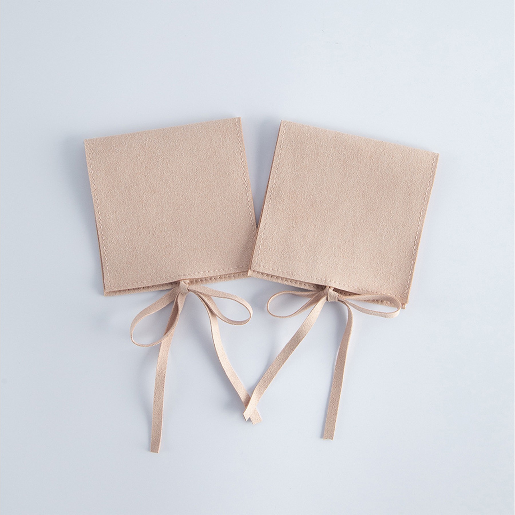 Elegant Jewelry Pouches 12